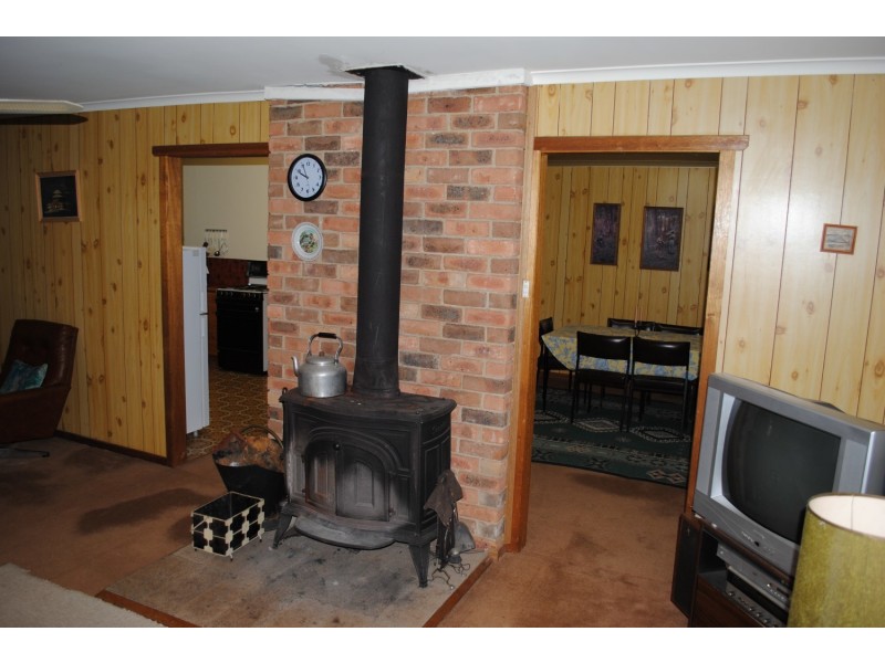 77 Atherton Road, Dunolly VIC 3472