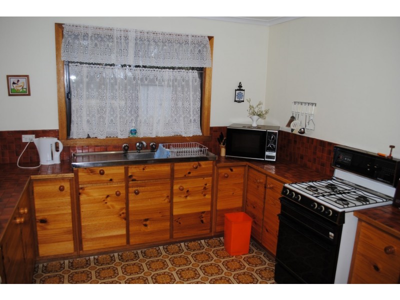 77 Atherton Road, Dunolly VIC 3472