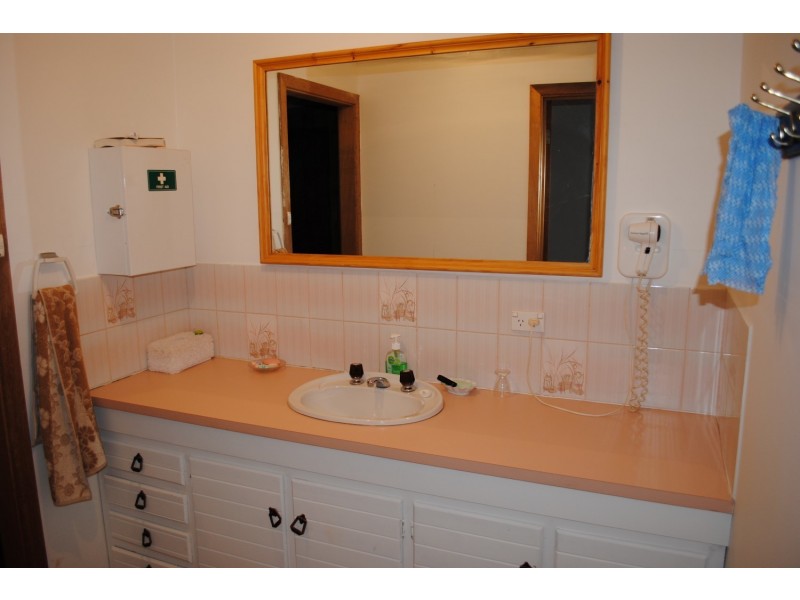 77 Atherton Road, Dunolly VIC 3472