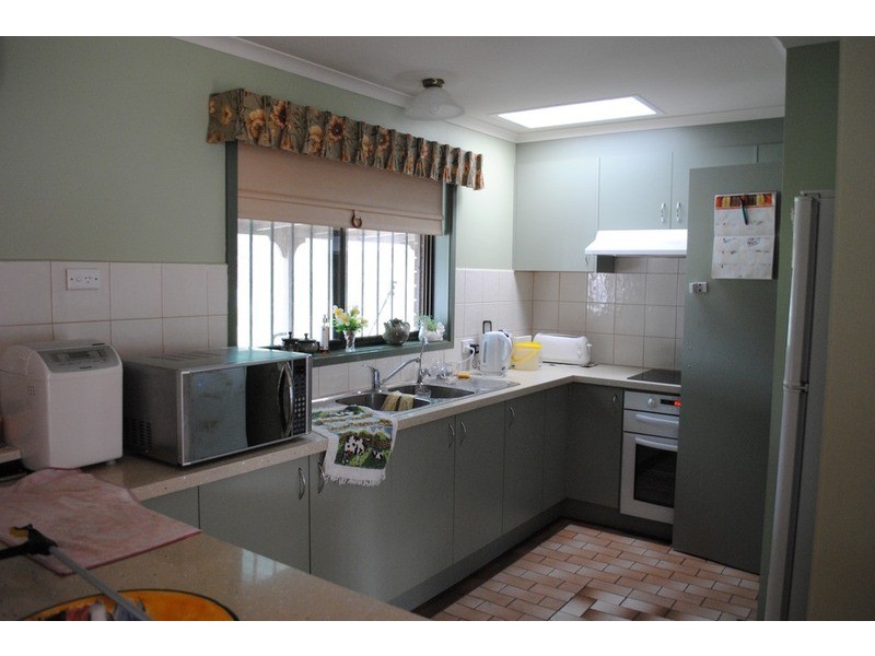 8 Menzies  Drive, Daisy Hill VIC 3465