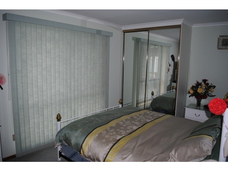 8 Menzies  Drive, Daisy Hill VIC 3465