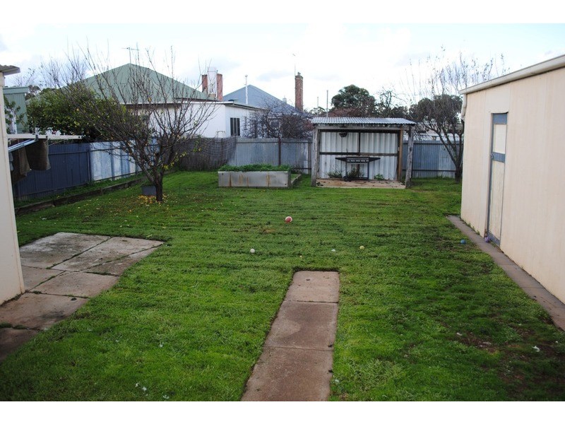 10 Laidman Street, Maryborough VIC 3465