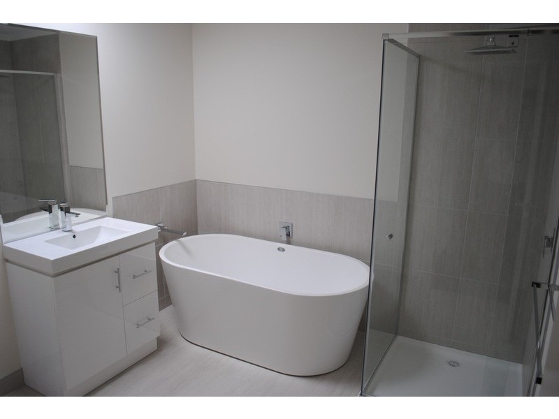 2/116 Gillies Street, Maryborough VIC 3465