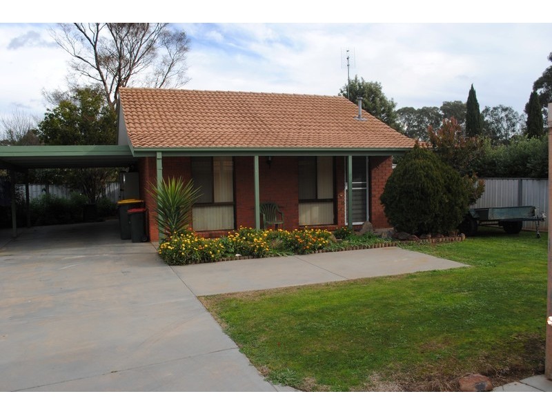 3/4 Ormond Avenue, Maryborough VIC 3465