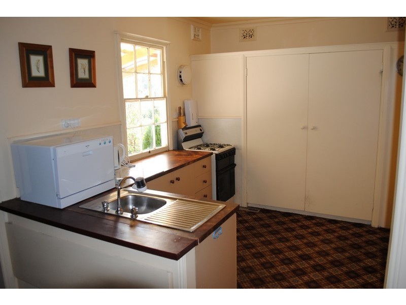 135 Gillies Street, Maryborough VIC 3465