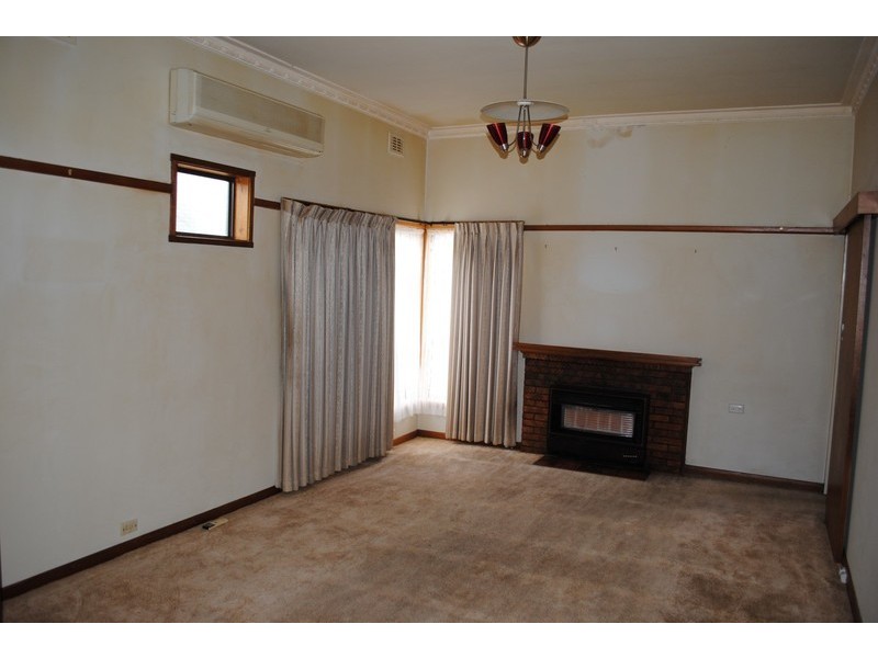 11 Burke  Street, Maryborough VIC 3465