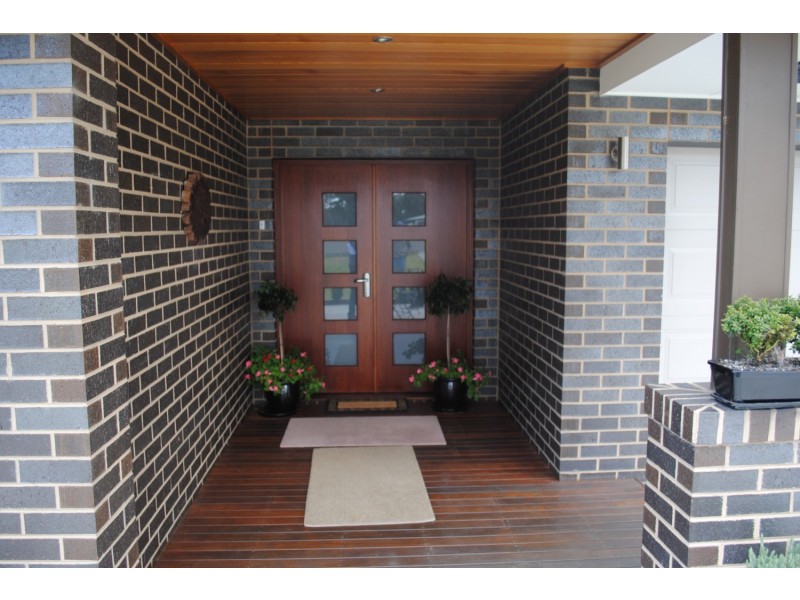 12 Dehnerts Road, Daisy Hill VIC 3465