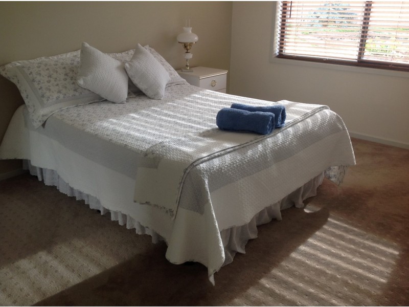 12 Dehnerts Road, Daisy Hill VIC 3465