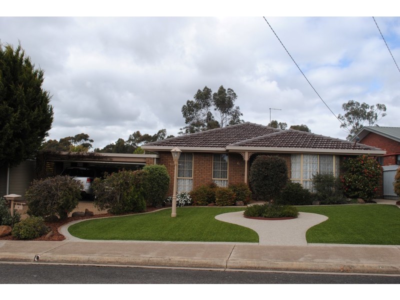 4 Ironbark Drive, Maryborough VIC 3465