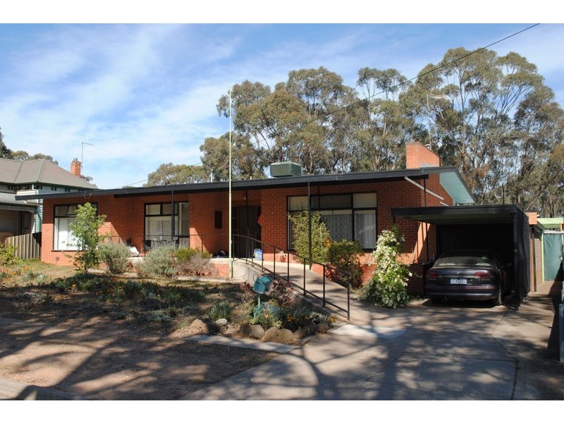 100 Majorca Road, Maryborough VIC 3465