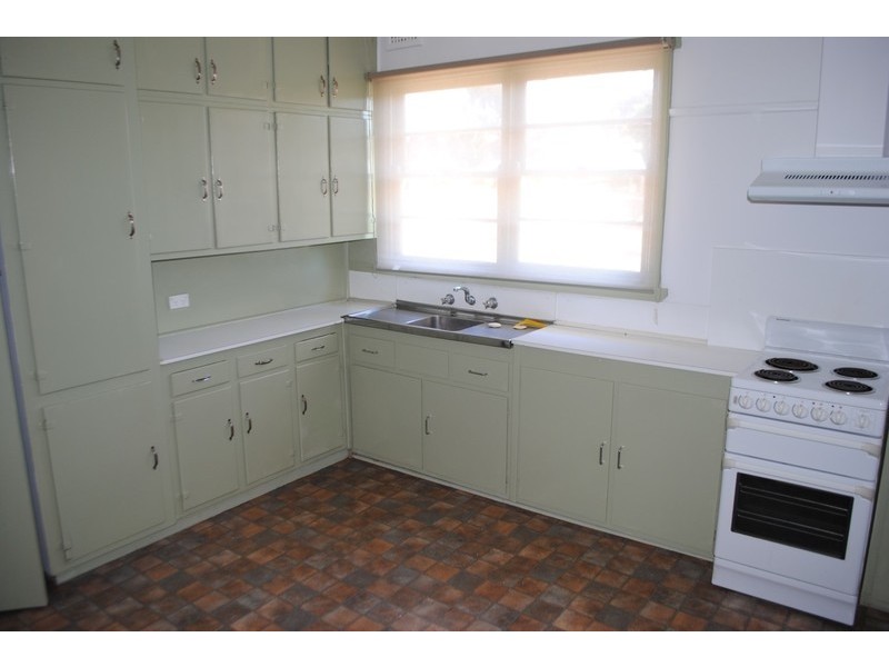 9 Porter Avenue, Maryborough VIC 3465