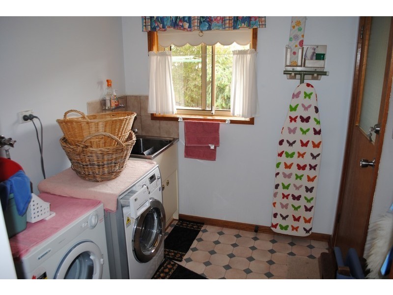 87 Dundas Road, Maryborough VIC 3465