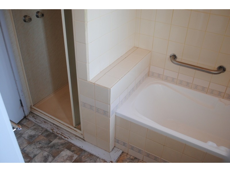 12  Tobruk Avenue, Maryborough VIC 3465