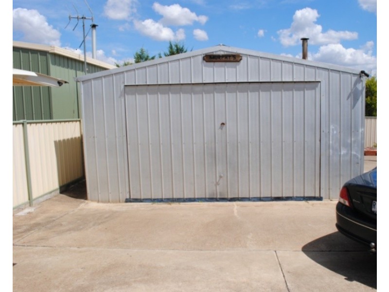 12  Tobruk Avenue, Maryborough VIC 3465