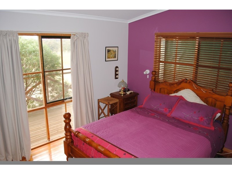 570 Avoca Road, Amherst VIC 3371