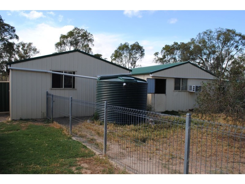 22 DaBonde Road, Moonlight Flat VIC 3465