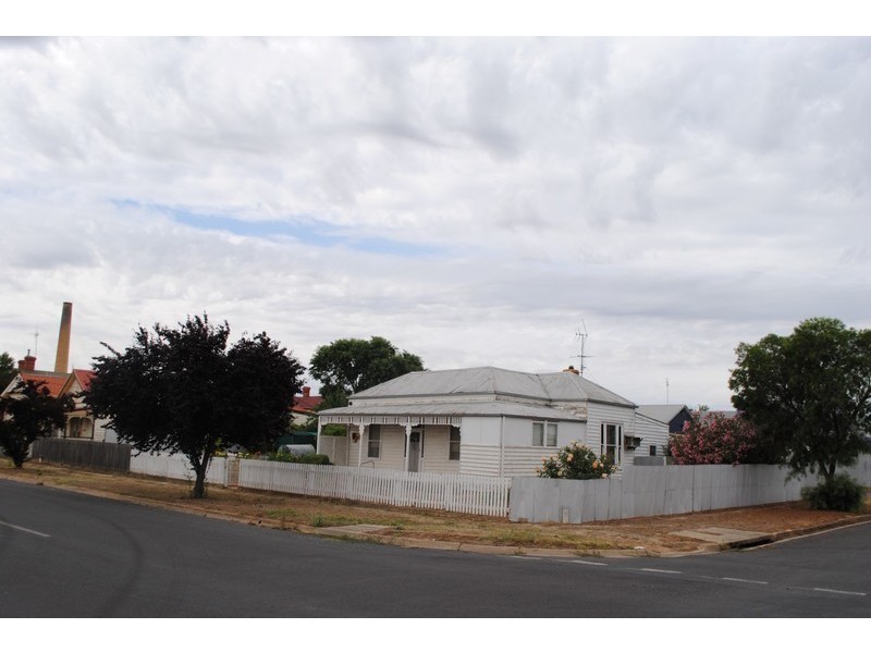 9 Newton Street, Maryborough VIC 3465
