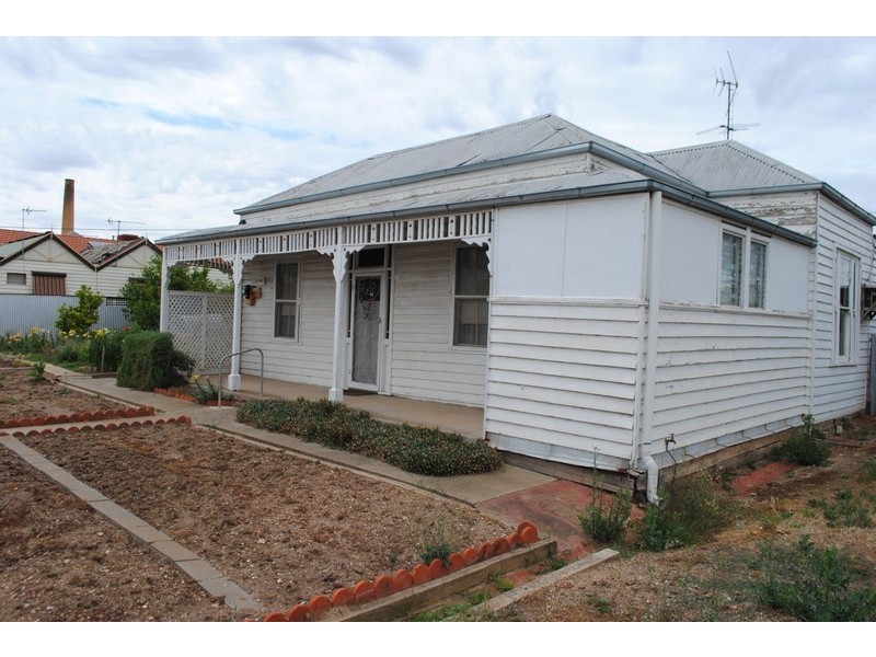 9 Newton Street, Maryborough VIC 3465