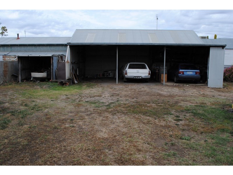 9 Newton Street, Maryborough VIC 3465