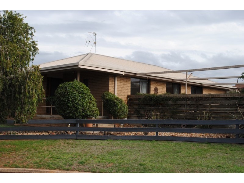 9 Barry Street, Maryborough VIC 3465