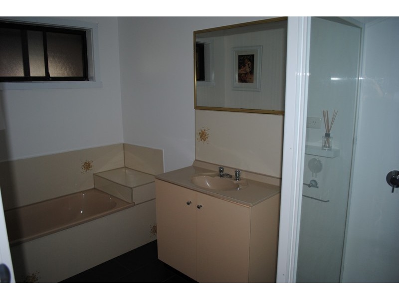 9 Barry Street, Maryborough VIC 3465