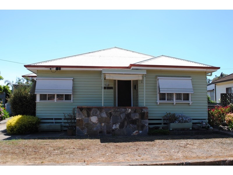 77 Majorca Road, Maryborough VIC 3465