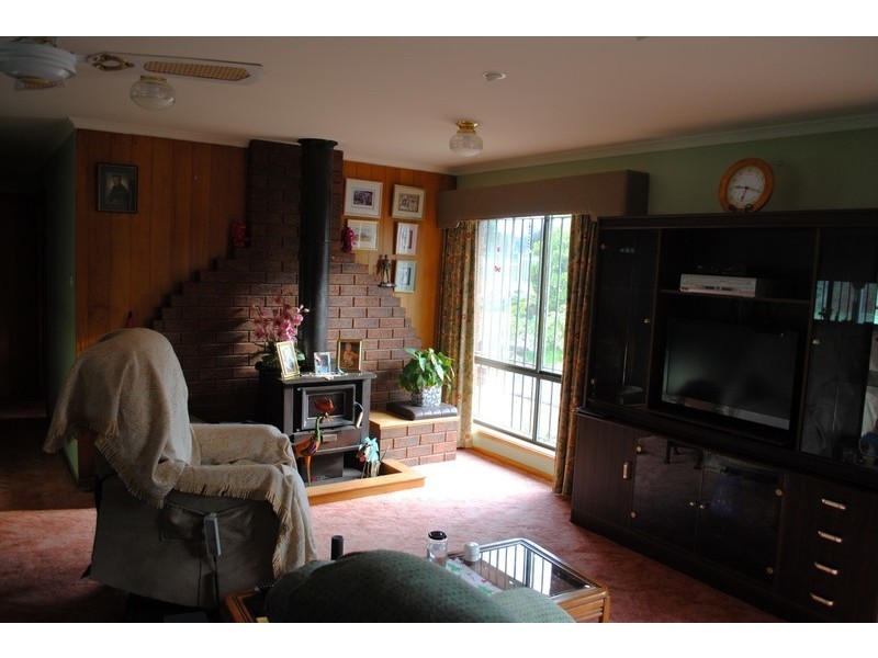 8 Menzies Drive, Maryborough VIC 3465