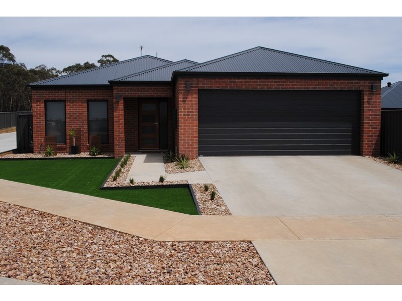 1/6 Lowery Court, Maryborough VIC 3465