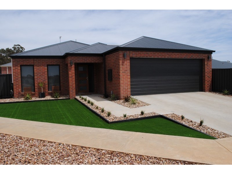 1/6 Lowery Court, Maryborough VIC 3465