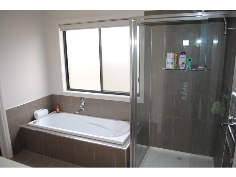 1/6 Lowery Court, Maryborough VIC 3465