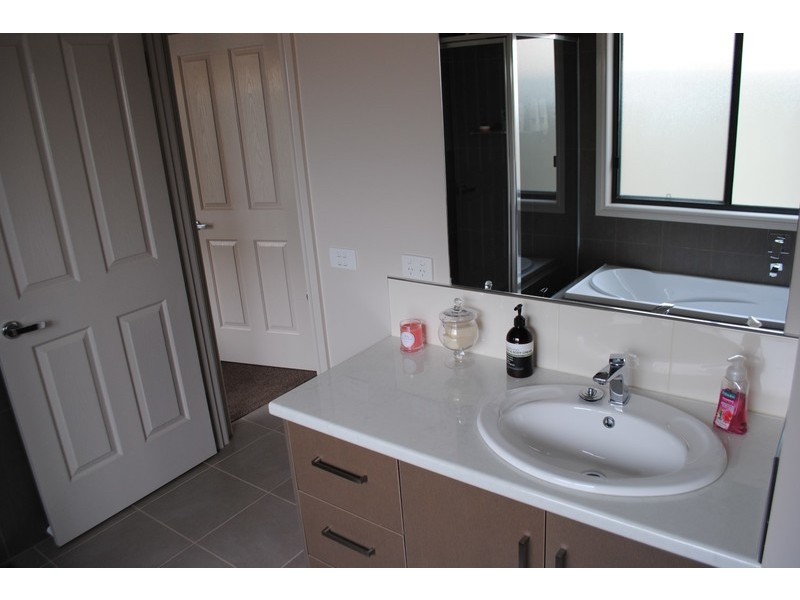 1/6 Lowery Court, Maryborough VIC 3465