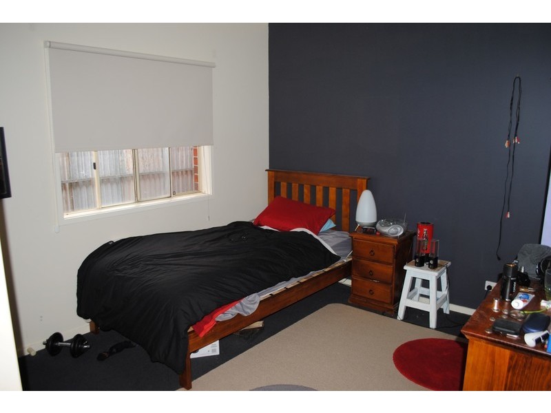 76 Barnett Street, Avoca VIC 3467