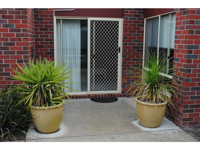 76 Barnett Street, Avoca VIC 3467