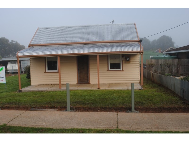 75 High Street, Avoca VIC 3467