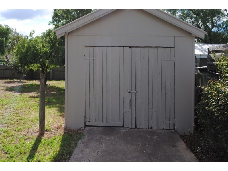 38 Liebig Street, Avoca VIC 3467