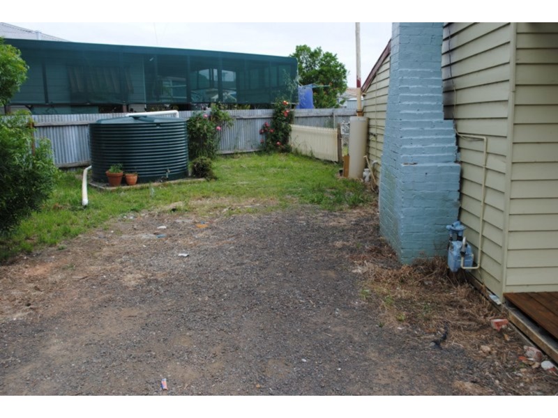 10 Lowenstein Street, Maryborough VIC 3465