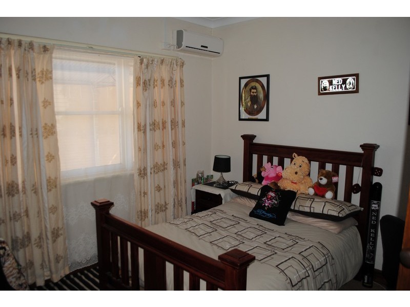 14 Pekin Road, Maryborough VIC 3465