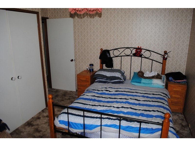 8 Dundas Road, Maryborough VIC 3465