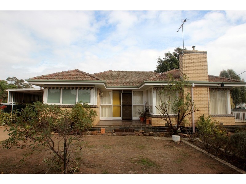 90 Majorca Road, Maryborough VIC 3465