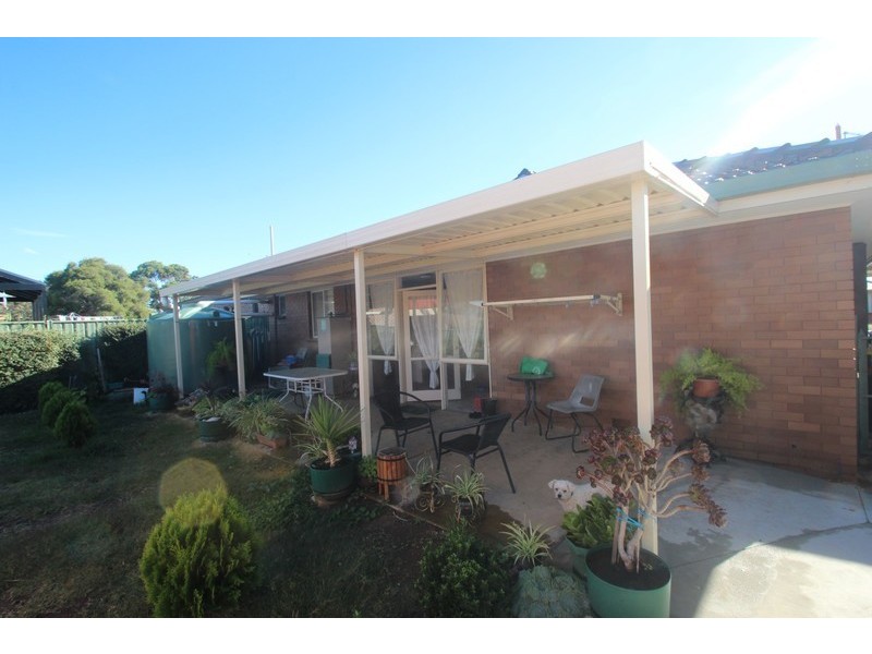 27 Dundas Road, Maryborough VIC 3465