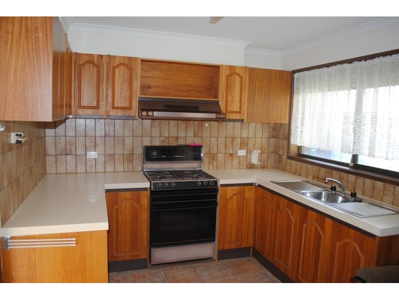 98 Loch Street, Maryborough VIC 3465