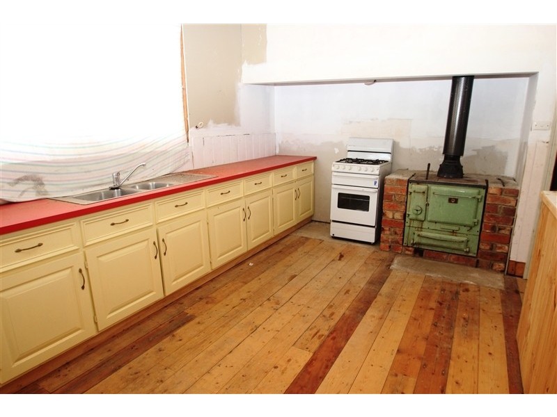 7 Newton Street, Maryborough VIC 3465