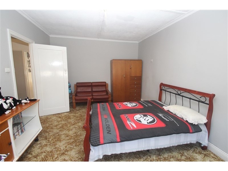 16 Majorca Road, Maryborough VIC 3465