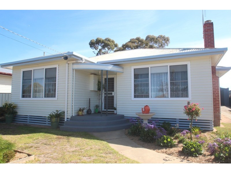 3 Sydney Avenue, Maryborough VIC 3465