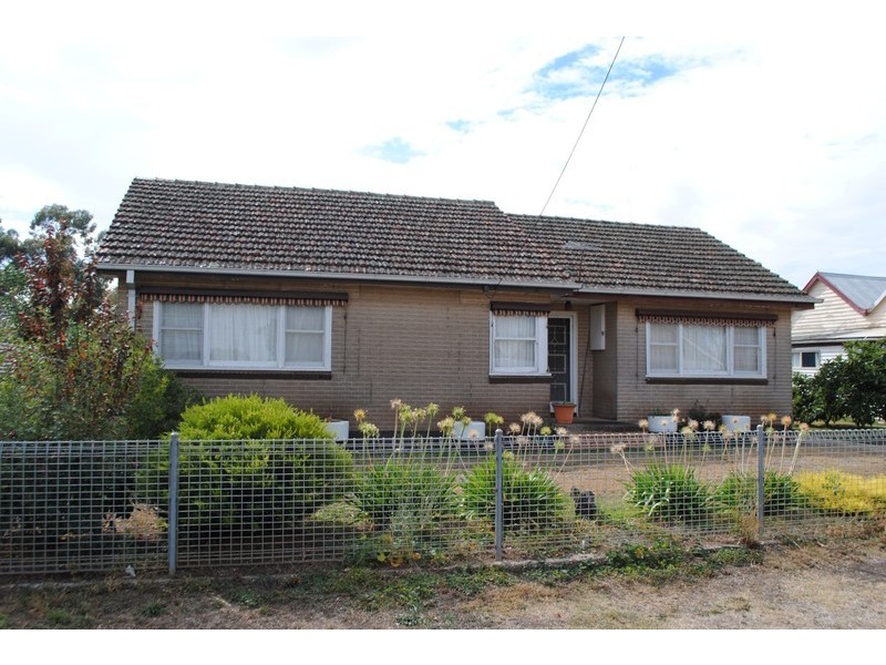 28 Scandanavian Crescent, Talbot VIC 3371