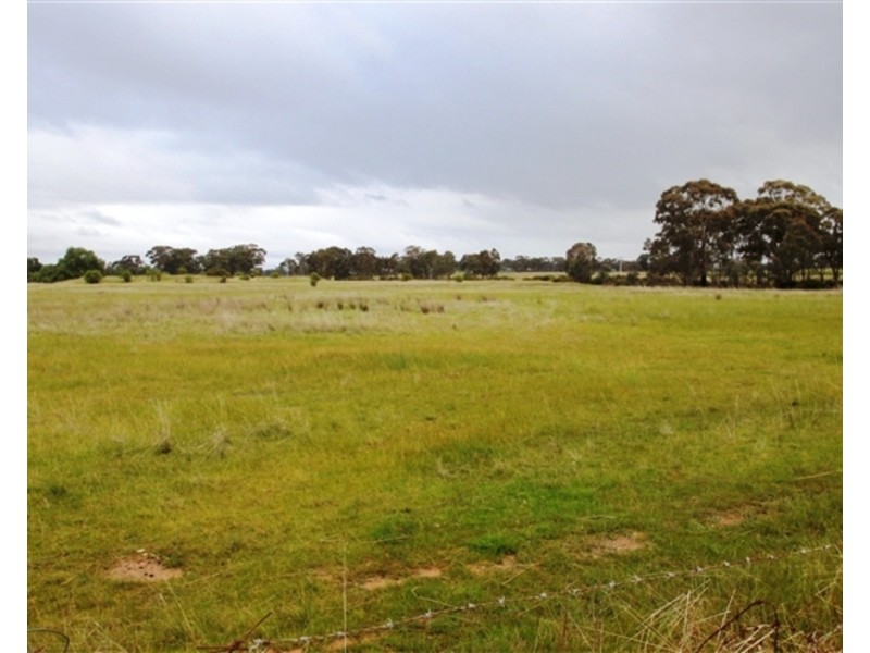 19 Du Bourg Road, Bowenvale VIC 3465