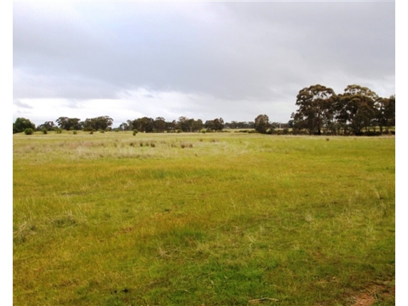 19 Du Bourg Road, Bowenvale VIC 3465