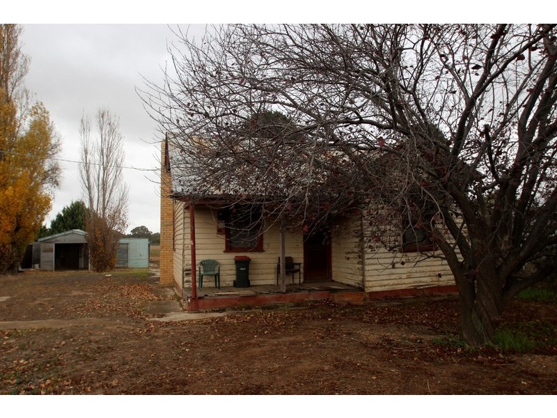 42 Victoria Street, Carisbrook VIC 3464