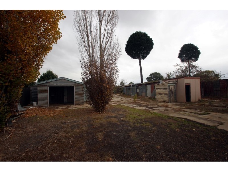 42 Victoria Street, Carisbrook VIC 3464