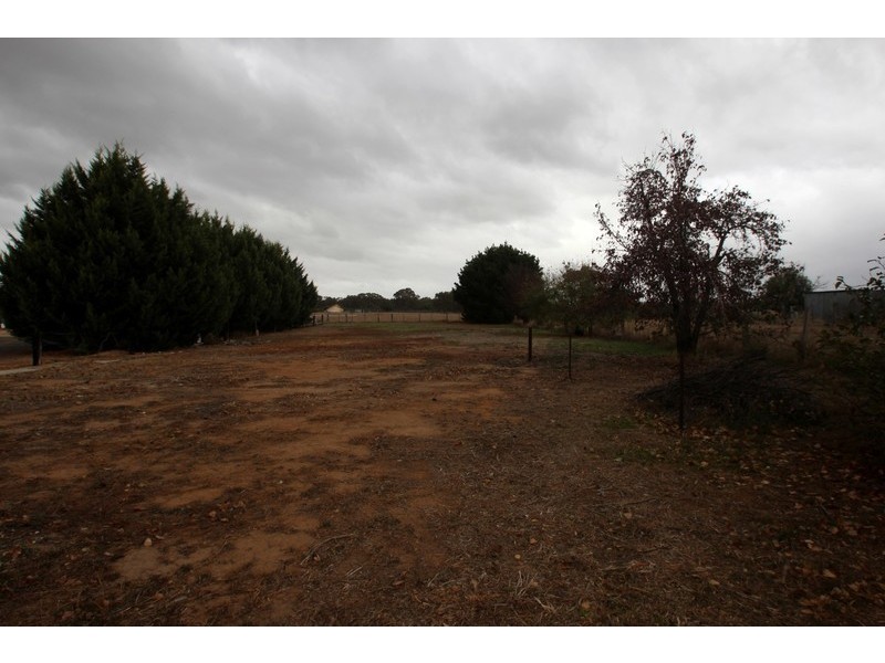 42 Victoria Street, Carisbrook VIC 3464